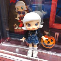 拍摄工具都是手机，苹果7/11
会用美图或者vsco加滤镜，