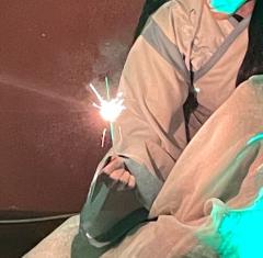 【含剧透】
父王没有骗我，他从未忘记我们的约定。
店家：如约