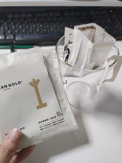 克重：10g
水量：180ml
水温92°
闷蒸20s后直接