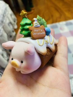 我本不是爱猪之人🐷但这波圣诞🎄猪猪🐷好可爱，圣诞元素满