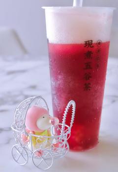 小桃子超可爱！就是真的很小一个