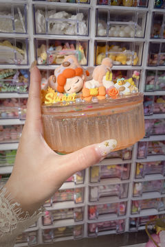 每个娃娃都值得呀～好可爱！睡相甜美！
放床头，陪你入睡，装点