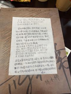 我觉得恋爱脑挺好的,我就是想带着滤镜去爱,不想带着盔甲去爱。