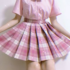 🌸
衬衫：連東夜行-樱木枳
格裙：中牌-树莓红茶

吹爆这