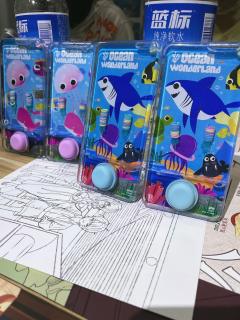 作为和《狐狸旅馆》同系列的作品,《乌贼公寓》一推出便进入了我