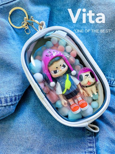 Vita为什么不火，我不理解

爱Vita的理由就是这么简单
	
在她身上我看到一个
独立、自由、勇敢的女孩！
	
坚定的眼神，还带着一点不羁
冲浪攀岩上山下海，想做什么就做什么
	
每日穿搭系列，不