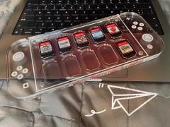 这个卡盒真的很帅，还可以立起来，就是强迫症会很想忍不住填满