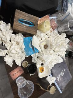 一花一世界，一个备受争议的古风情感本，但发行收到反馈后，紧急