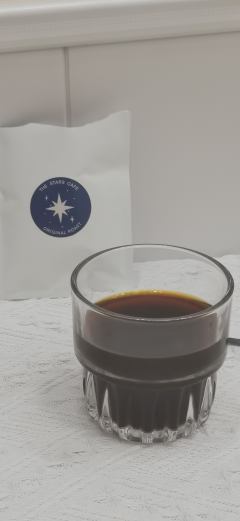 巴西 达特拉庄园
有机伊卡图种
半日晒
中浅烘焙
风味：莓果