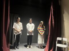 【含剧透】
“成年人的触动是无声无息的”
剧本类型:欢乐 情