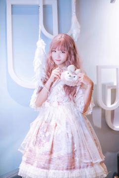 Lolita来啦！！大大大脸怪(≧▽≦)
157/50 相机
