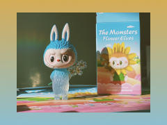 来了 我的labubu天团~!
端盒开箱第一个即隐藏款山荷花