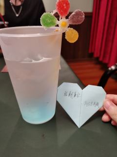 【无剧透】洗劫伦敦所有的玫瑰,欧式现代盒装情感本。我愿称之为