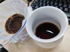 豆香：有一股不知道怎么描述的香气，知识盲区了，有一点点像某个