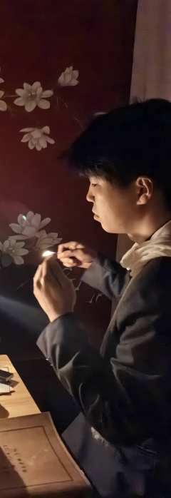 将军已死圆圆老,都在书生倦眼中
所以我,终于能和先生并肩了吧