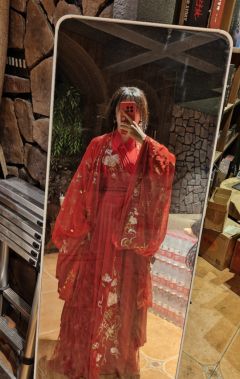 【十三梦：男默女泪，我尴尬的抠出了一间地下室……】

去年体