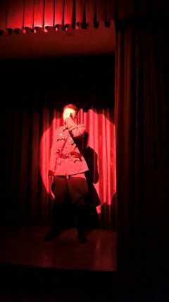 【含剧透】
《星光电台》|音乐在任何时代都是最美的语言

剧