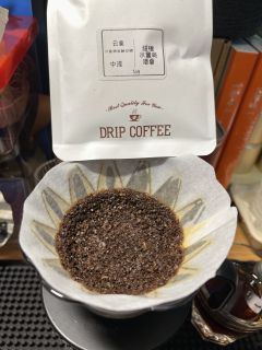 手冲
烘焙程度：中浅度烘焙
处理方式：厌氧预发酵日晒处理
冲