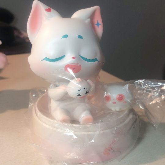 非常大一个，尾巴很好看