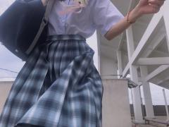 女孩的裙摆撑得起所有温柔和盛夏

160cm-37kg，肩宽