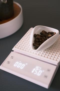 之前喝了这家的樱花双重厌氧，给朋友说的是樱花味太具象了，不会