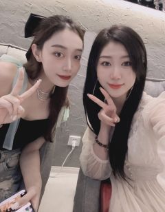 暮色四合,华灯初上。
这是一个很真实的故事,以偏远落后的山区