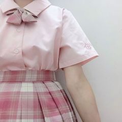 🌸
衬衫：連東夜行-樱木枳
格裙：中牌-树莓红茶

吹爆这