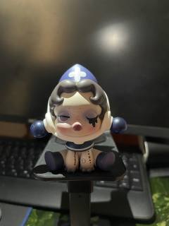 很像医生护士之类的有护士帽