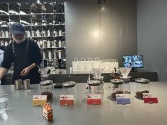 去北京的线下店喝的！没想到出品超棒。
豆子的处理方式是双重厌