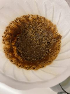 之前买的一只芦田家的coe竞标瑰夏
用新到的玲珑r2测一测
