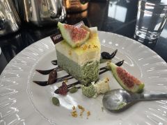 这家店蛮有意思的，用建盏上手冲。点了一个盲盒，抽了一支伊迪朵