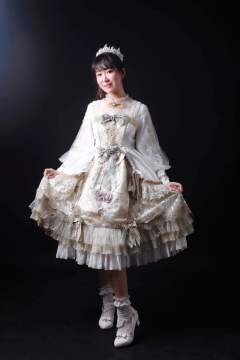 穿上小裙子，做自己的天使  ଘ(੭ˊ꒳​ˋ)੭✧
身高：16