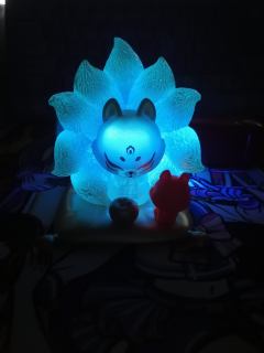 基础款居然也有这么好看的通透感，太喜欢了！随意打光都是绝美角