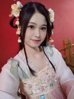 【含剧透】
南墙这个本太有趣了！跟市面上的情感本有些不同，喜