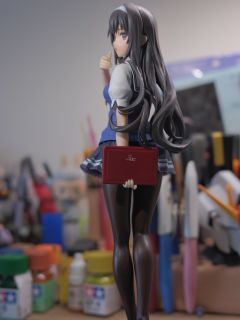 怎么说呢，万万没想到会有一天，我也拥有了一个小手办，咳咳还是