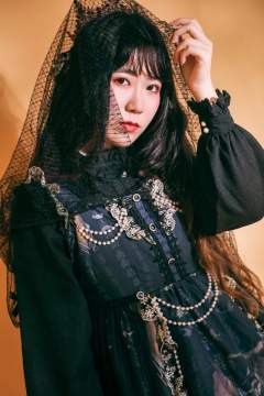 穿上小裙子，做自己的天使  ଘ(੭ˊ꒳​ˋ)੭✧
身高：16