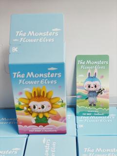 来了 我的labubu天团~!
端盒开箱第一个即隐藏款山荷花