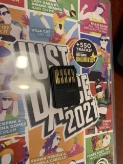 《舞力全开2021》最多支持4名玩家，其中一些歌曲是专门为多