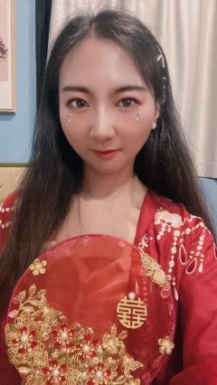 云起,我的祥瑞,风来带走我的思念
《大漠谣》
角色:阿珂娜