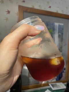 这是个关于邪教都拿来冷萃的故事，其实闻起来是有莓果香气的豆子