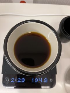 之前买的一只芦田家的coe竞标瑰夏
用新到的玲珑r2测一测
