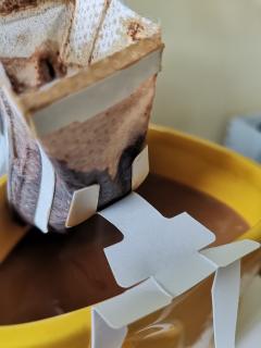 咖啡笔记06☕️ 
怕苦直接先倒了牛奶😅 所以并不能得到什