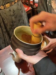 不哀叹命运浮沉,破了这世俗桎梏,倒也不枉潇洒走一生。
体验