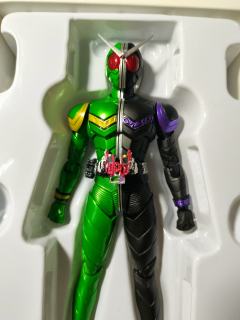 三百多收的断腿蓝标，便宜收了个散货零件后直接复活。。。感觉这