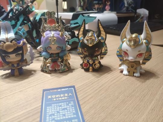 大隐藏集齐了！确实并没有 第一弹升级款还有个材质不一样的天平