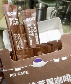 这是中啡在小红书做活动收到的，今天中午喝了一杯，我买了一瓶冰