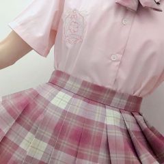 🌸
衬衫：連東夜行-樱木枳
格裙：中牌-树莓红茶

吹爆这