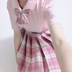 🌸
衬衫：連東夜行-樱木枳
格裙：中牌-树莓红茶

吹爆这