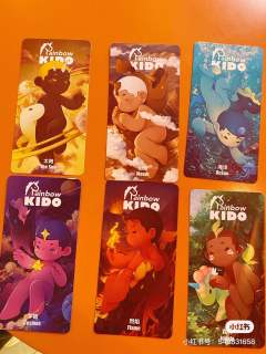 讲道理，玩盲盒的这几年，慢慢从拆盒的快乐变成了凑齐整套的习惯