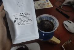 托鸡哥的福，喝到了新产季的詹森的两款，因为是同样的海拔同样的